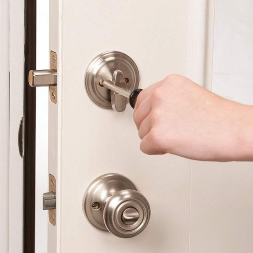 How To Locking Different Door ?