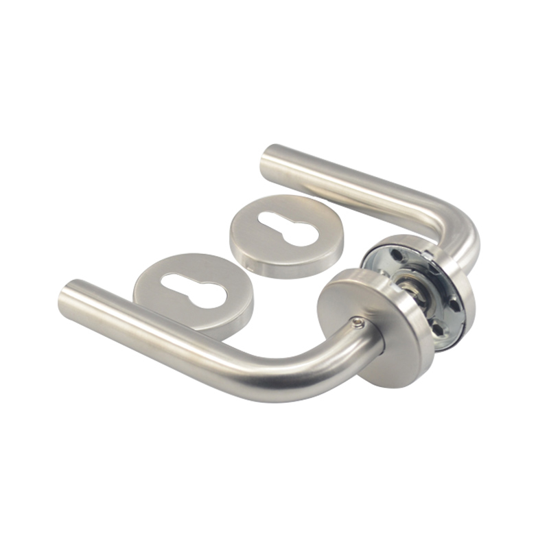 What are the advantages of our door handle ?