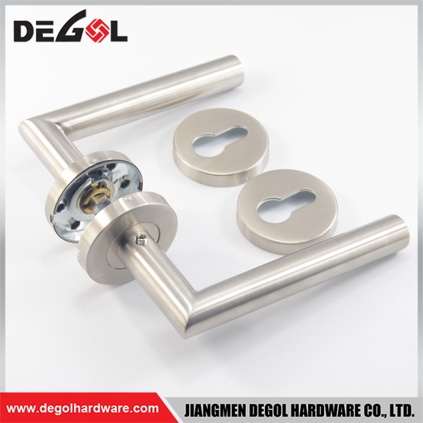What are the advantages of door handle