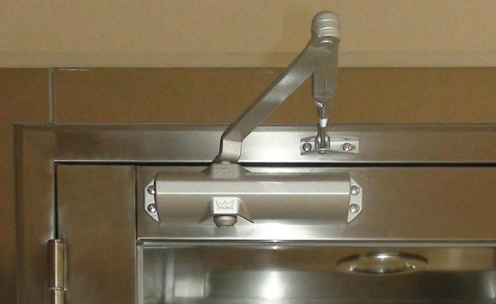 door closer