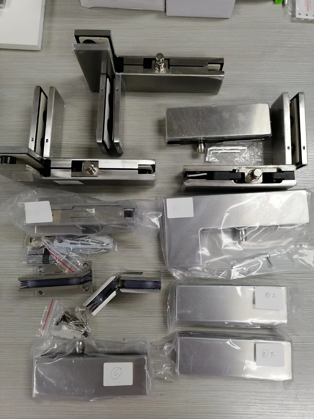 GLASS SHOWER DOOR HINGES