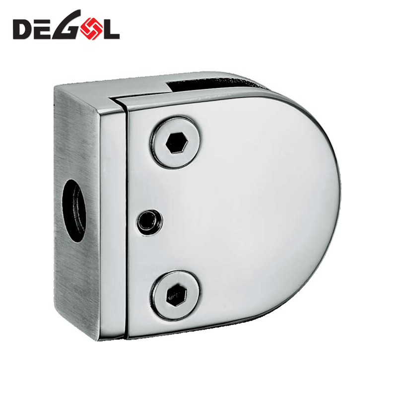 Stainless steel lips to glass clamp