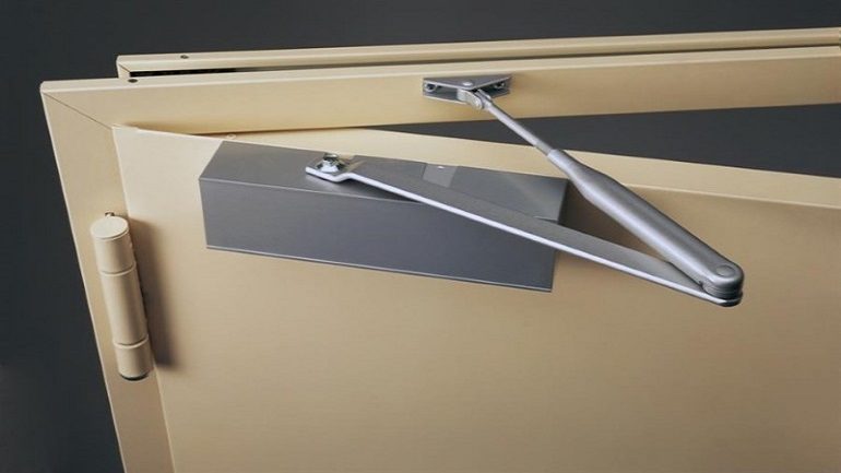 door closer